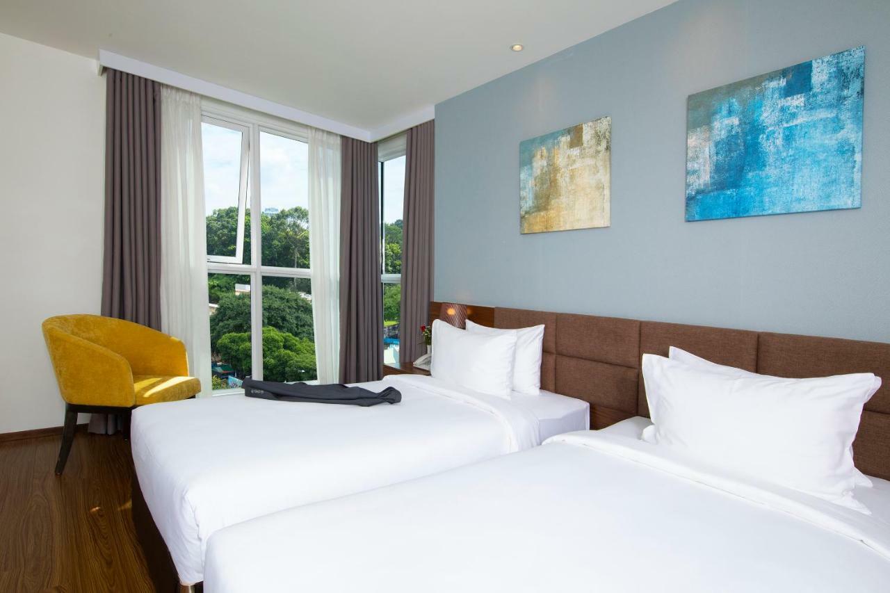 The Blue Hotel Thành Pho Ho Chí Minh Esterno foto